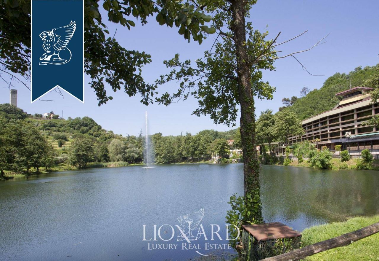 Отель, гостиница в Пистое, Италия, 2 730 м² - фото 7