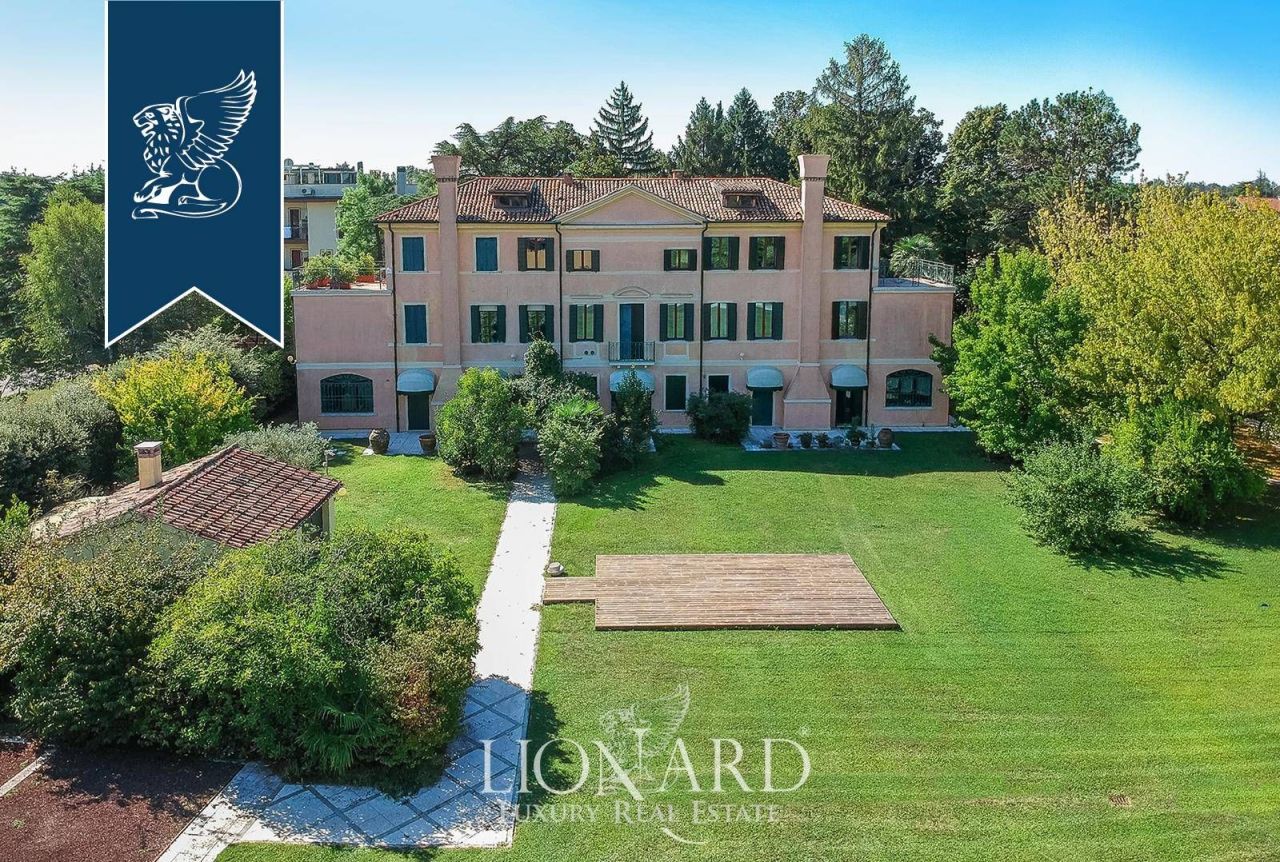 Вилла в Тревизо, Италия, 800 м² - фото 7