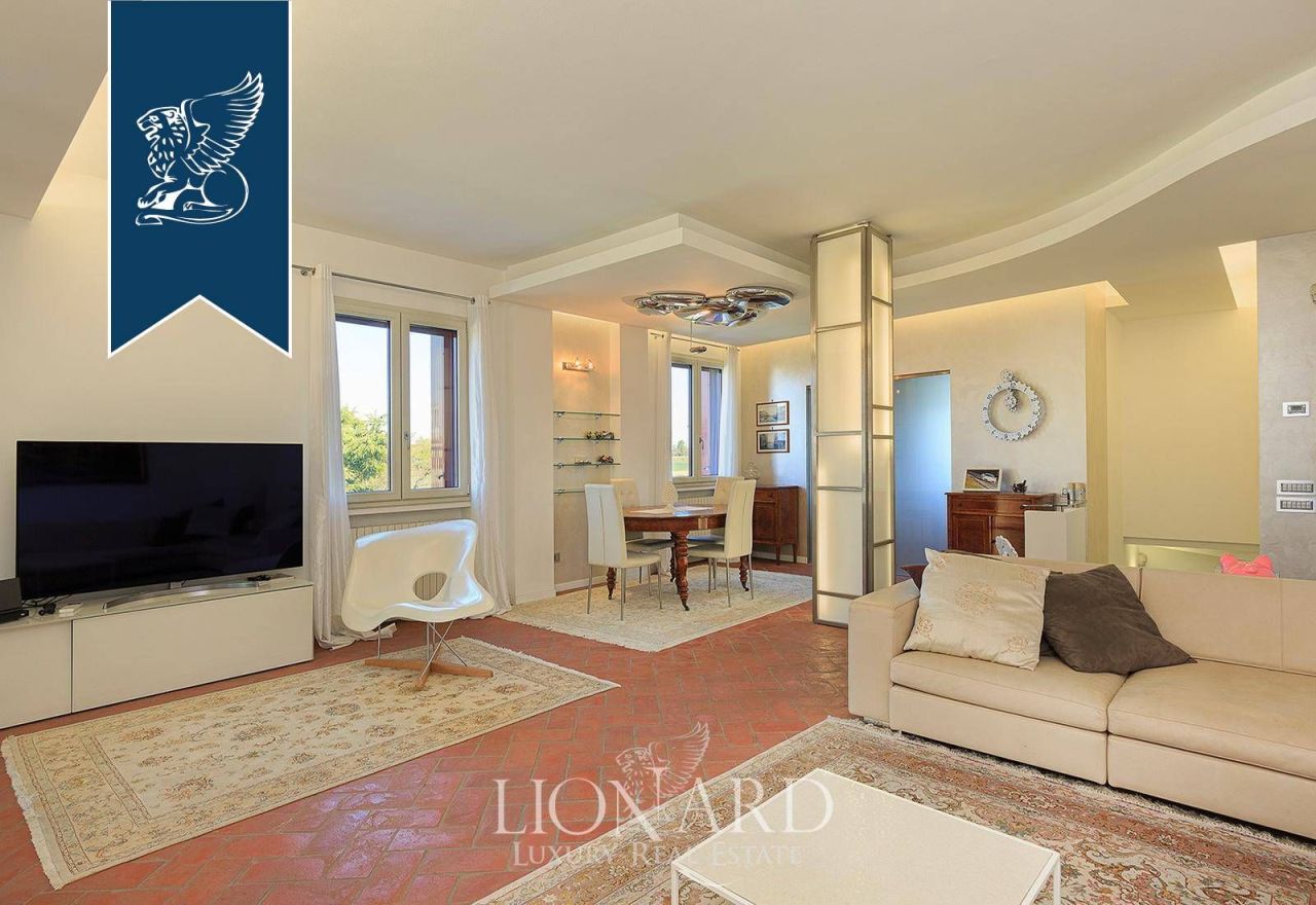 Вилла в Милане, Италия, 300 м² - фото 8