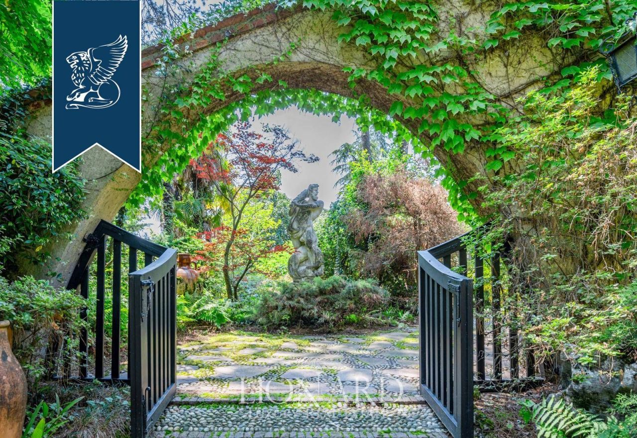 Вилла в Мерате, Италия, 500 м² - фото 9