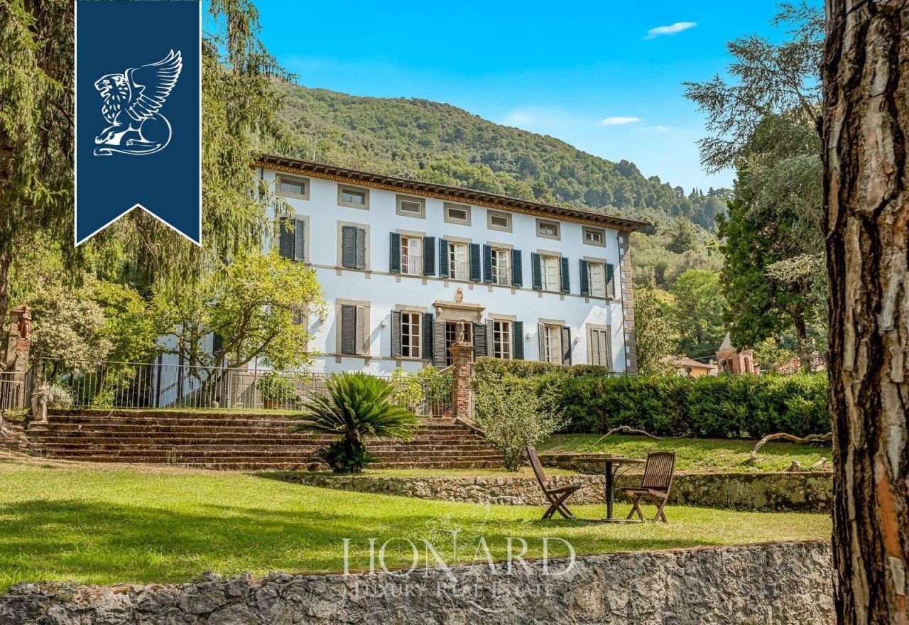 Вилла в Камайоре, Италия, 2 500 м² - фото 9