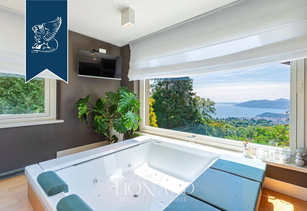 Вилла в провинции Вербано-Кузио-Оссола, Италия, 950 м² - фото 9