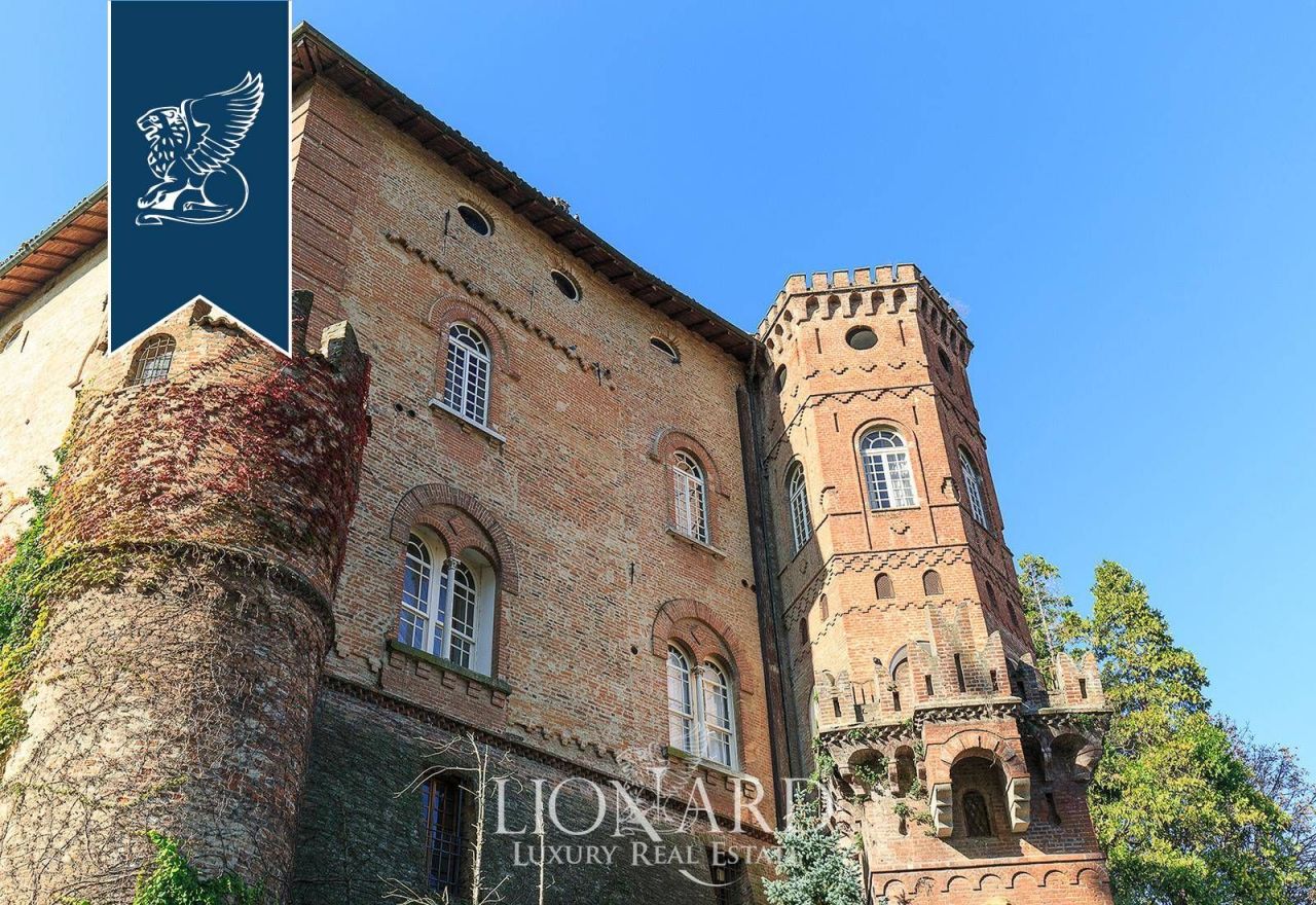 Отель, гостиница в Алессандрии, Италия, 2 500 м² - фото 9