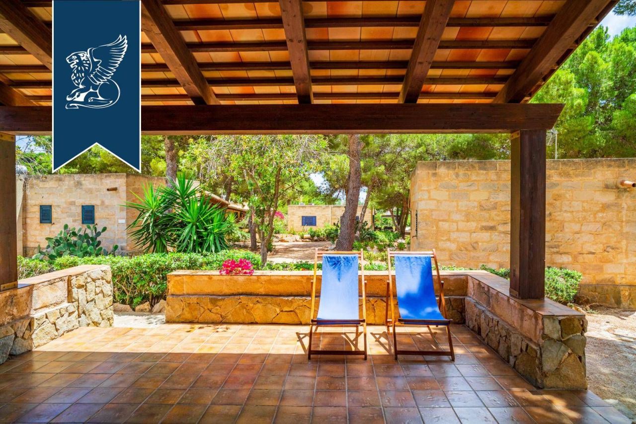 Дом в Фавиньяне, Италия, 2 100 м² - фото 9