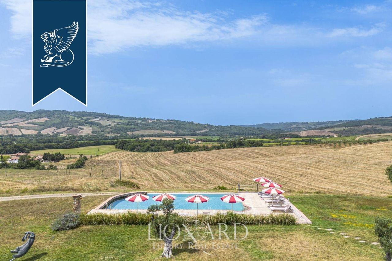 Ферма в Монтекатини-Валь-ди-Чечина, Италия, 1 000 м² - фото 9