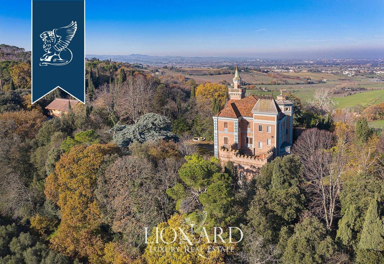 Замок в Форли-Чезене, Италия, 1 300 м² - фото 9