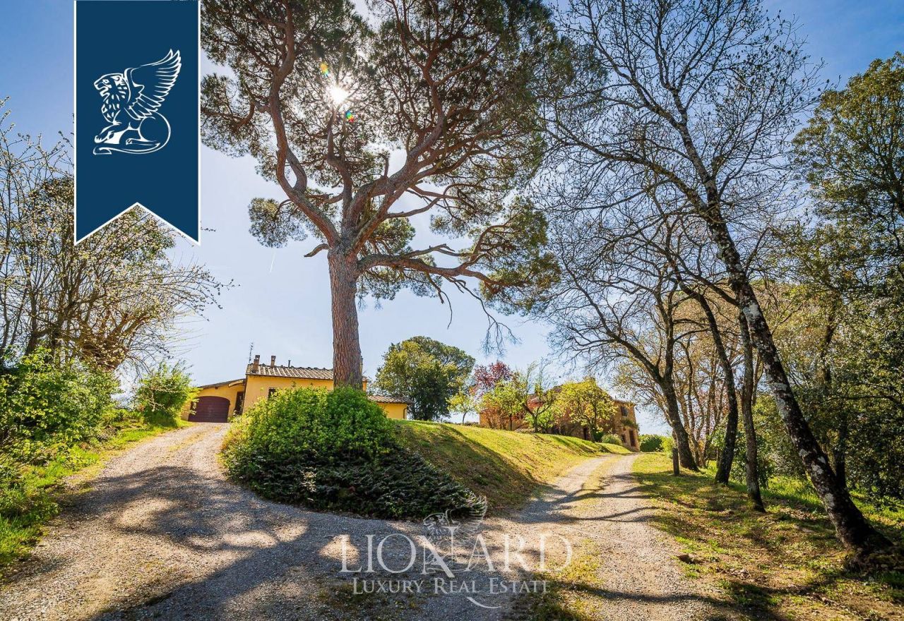 Вилла в Лучиньяно, Италия, 1 000 м² - фото 9