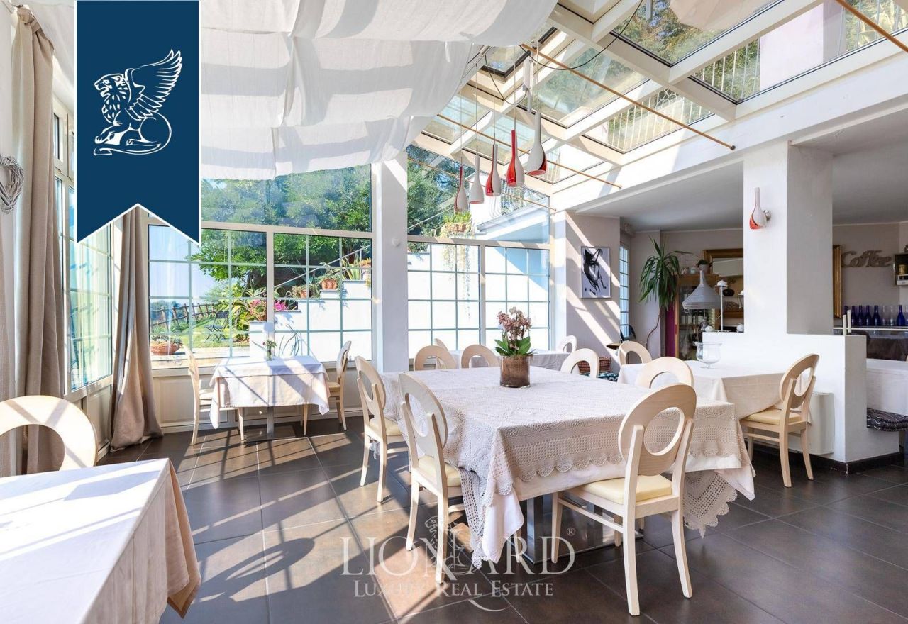 Ферма в Асти, Италия, 1 000 м² - фото 9