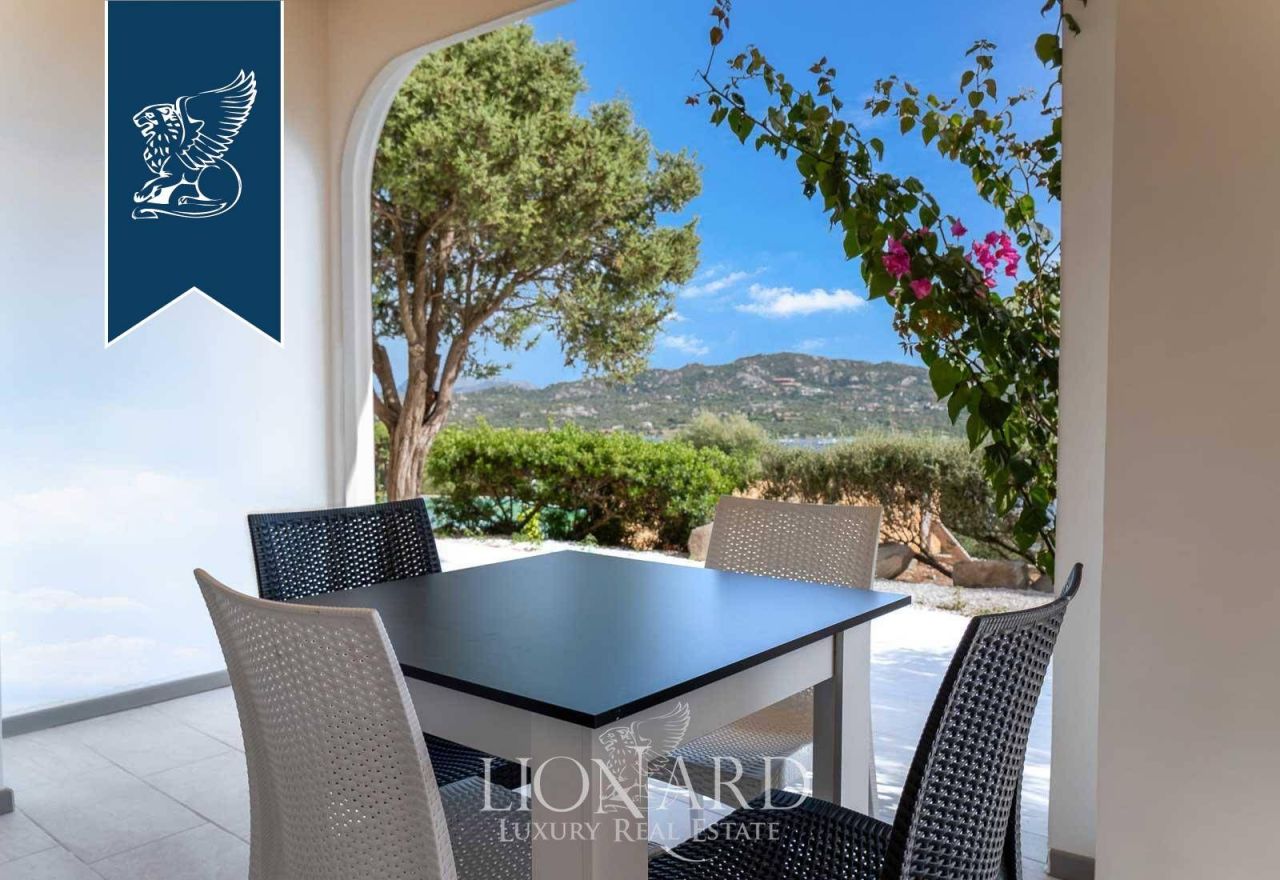 Вилла в Ольбии, Италия, 500 м² - фото 9