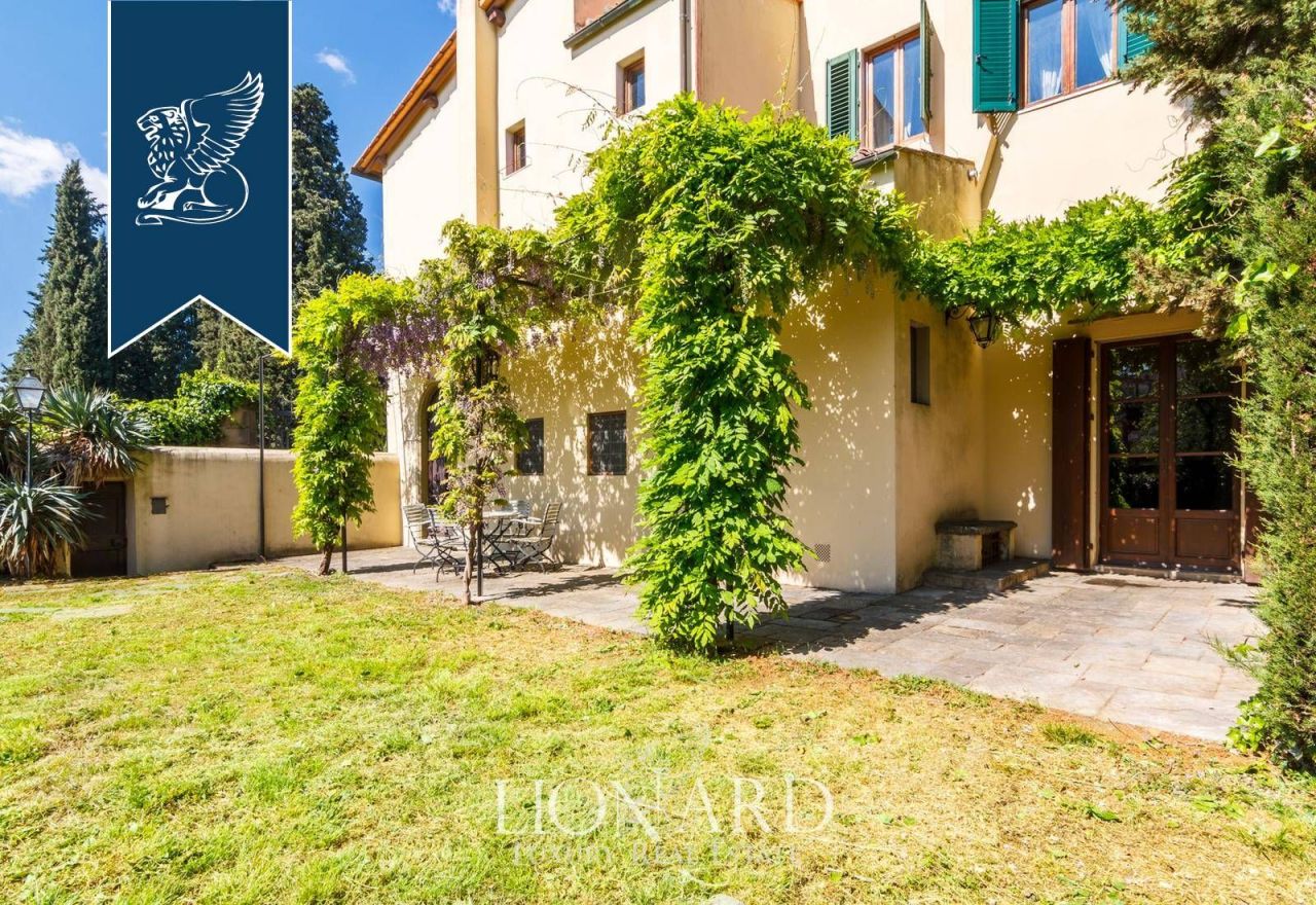 Вилла во Флоренции, Италия, 300 м² - фото 9