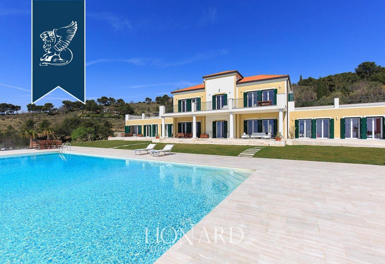 Вилла в Империи, Италия, 800 м² - фото 9