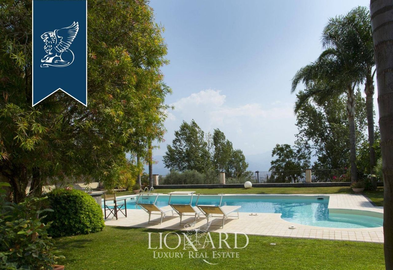 Вилла в Неаполе, Италия, 500 м² - фото 9