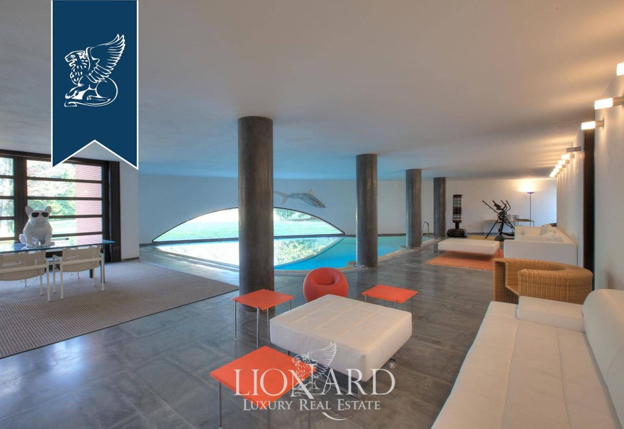 Вилла в Монце, Италия, 1 000 м² - фото 9