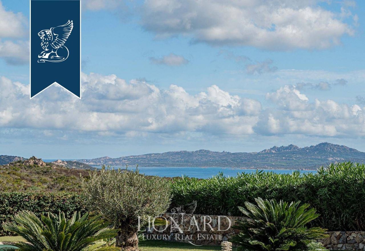 Вилла в Палау, Италия, 200 м² - фото 9