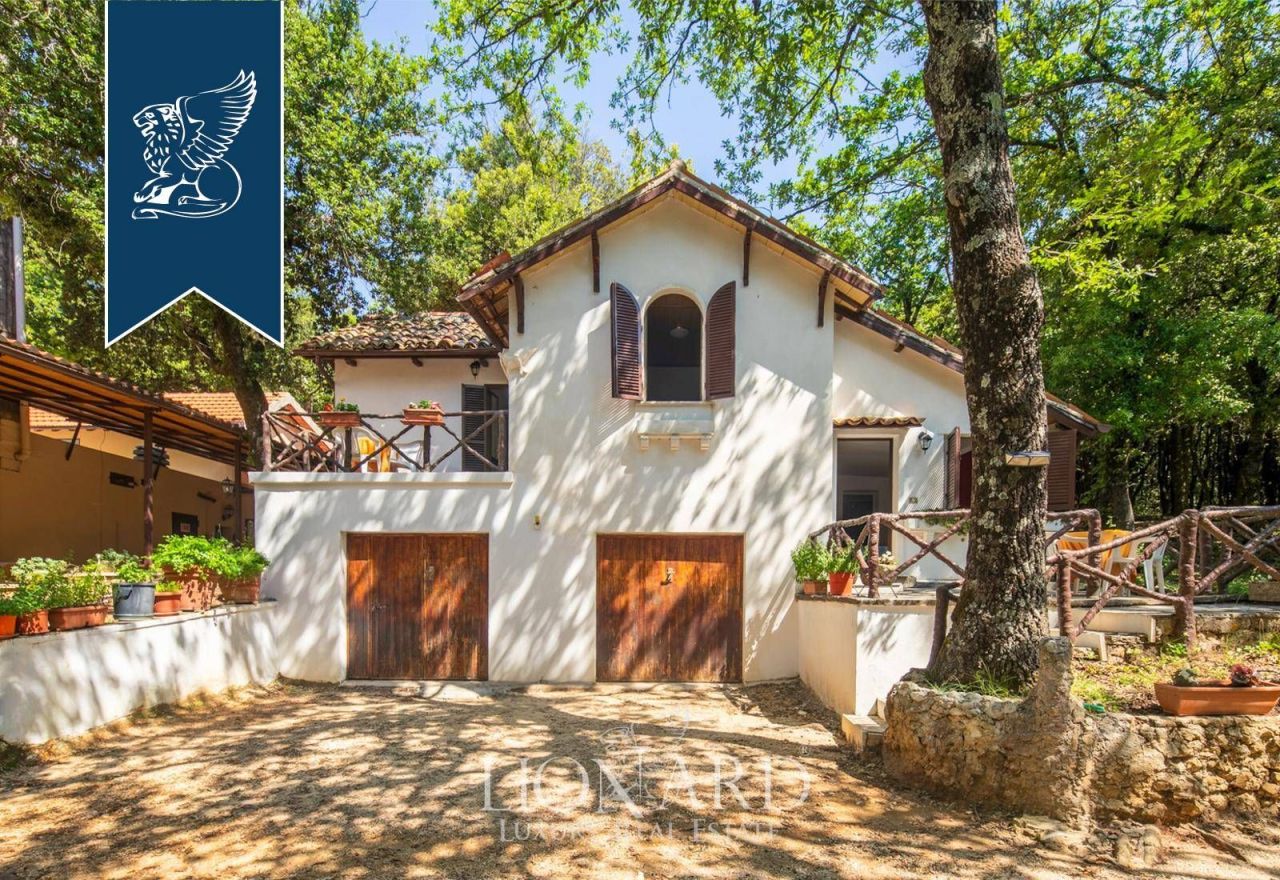 Отель, гостиница в Сполето, Италия, 1 500 м² - фото 9