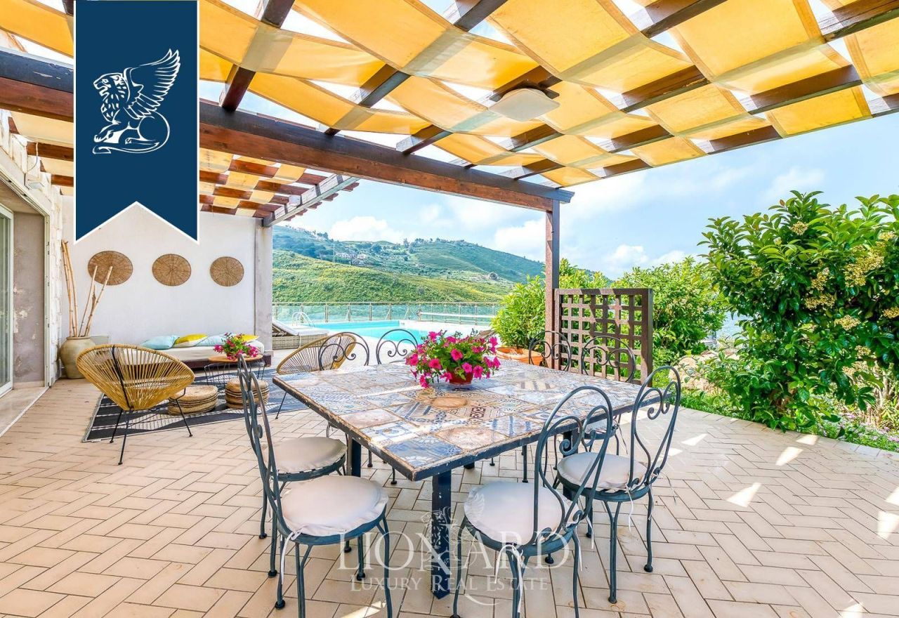 Вилла в Чефалу, Италия, 262 м² - фото 9