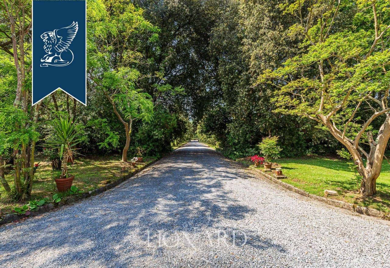 Вилла в Лукке, Италия, 1 500 м² - фото 9