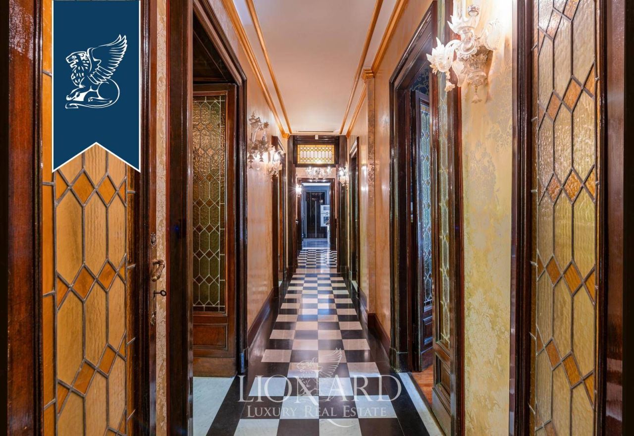 Апартаменты в Милане, Италия, 250 м² - фото 9