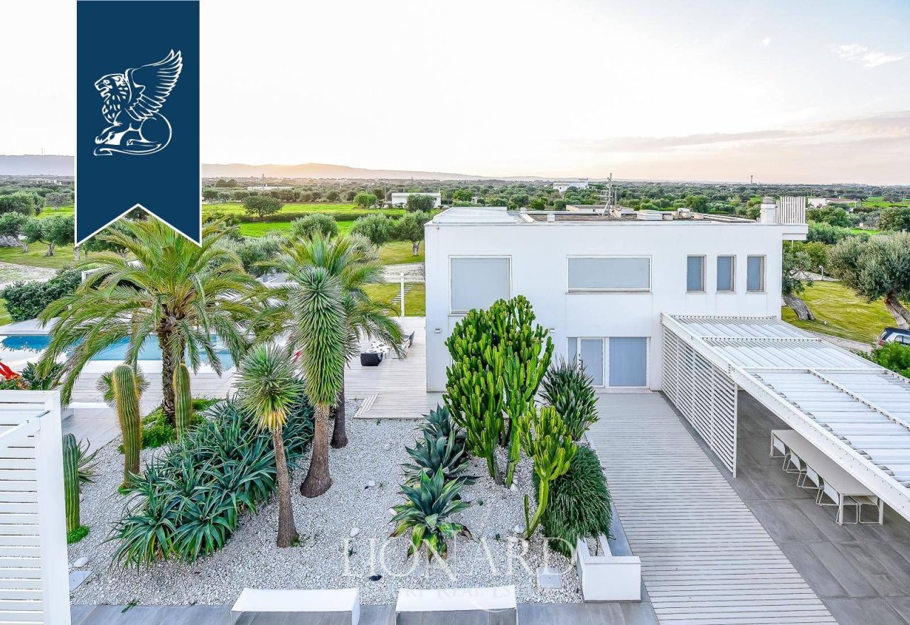 Вилла в Монополи, Италия, 500 м² - фото 9