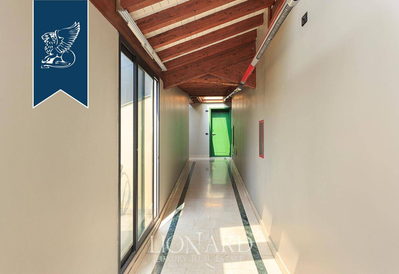 Дом в Брешии, Италия, 3 230 м² - фото 9