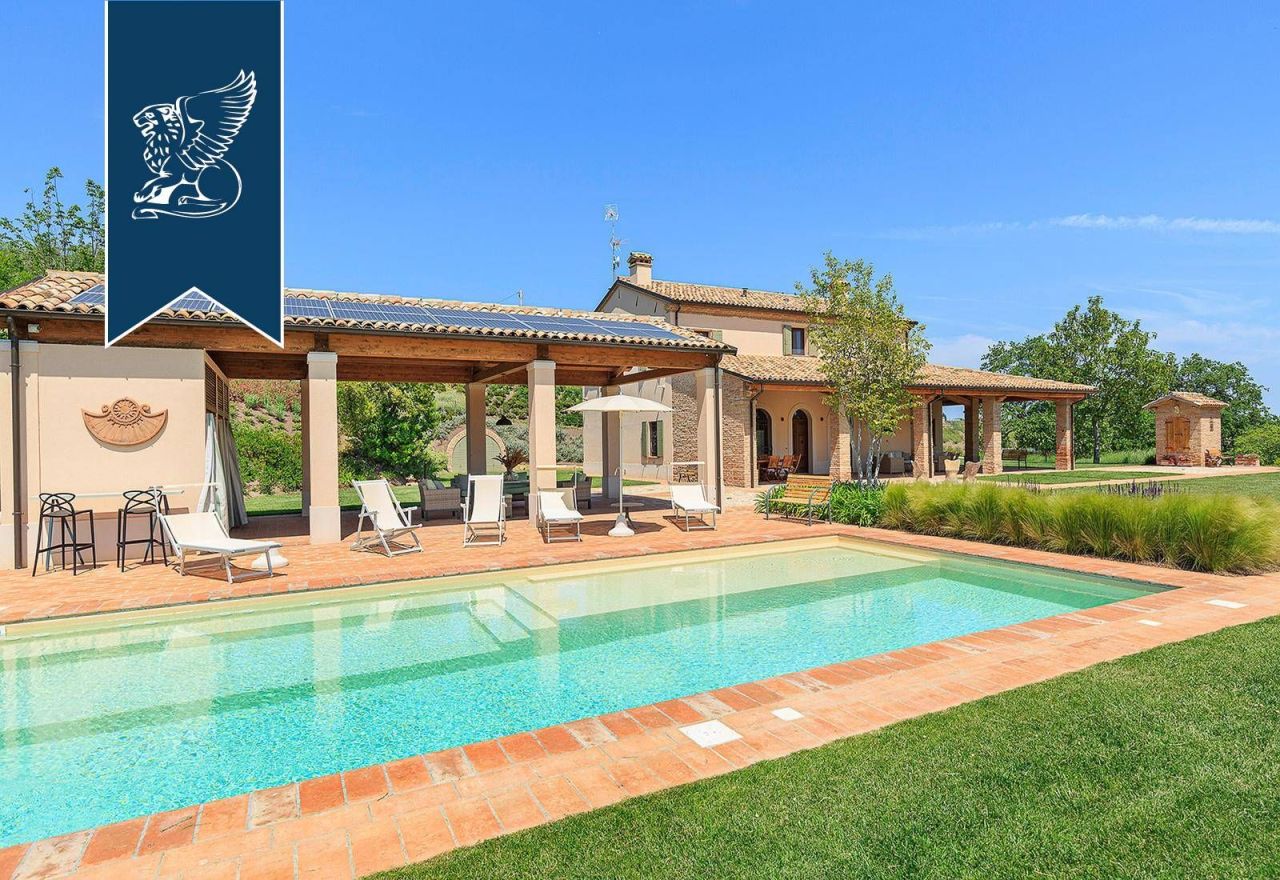 Вилла в Форли-Чезене, Италия, 350 м² - фото 9