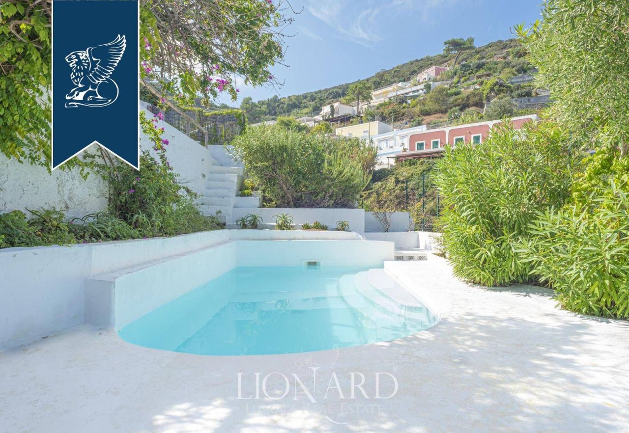 Вилла в Латина, Италия, 233 м² - фото 9