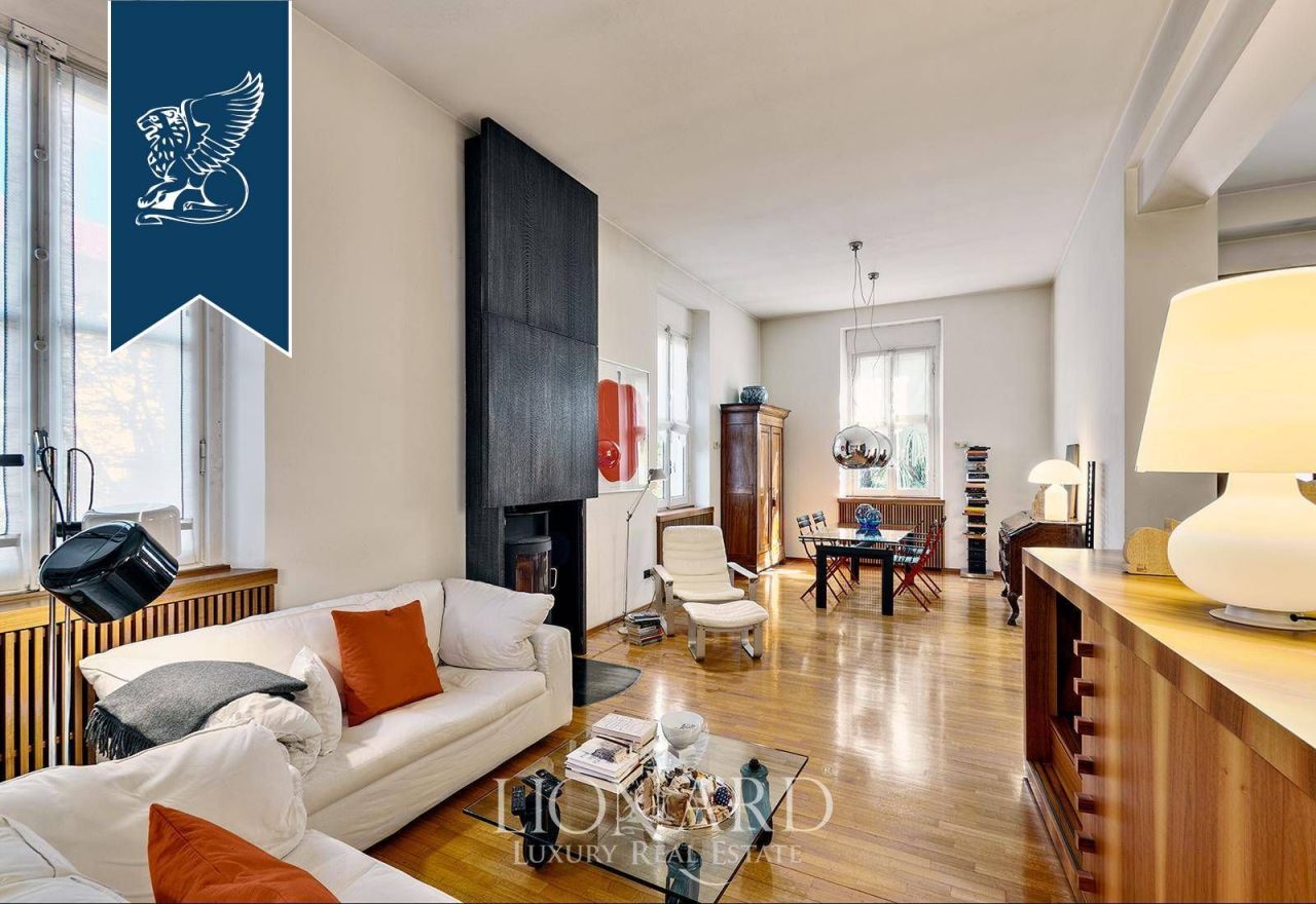 Вилла в Милане, Италия, 300 м² - фото 9