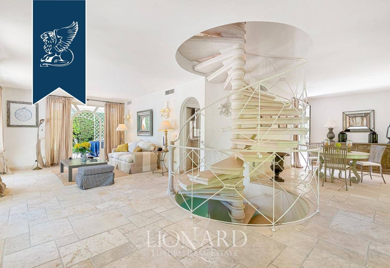 Вилла в Форте деи Марми, Италия, 400 м² - фото 9
