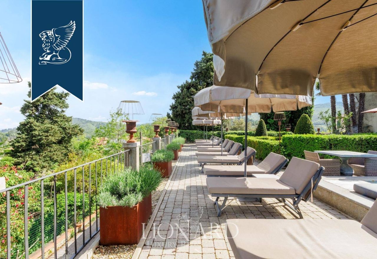 Отель, гостиница в Ареццо, Италия, 1 850 м² - фото 9