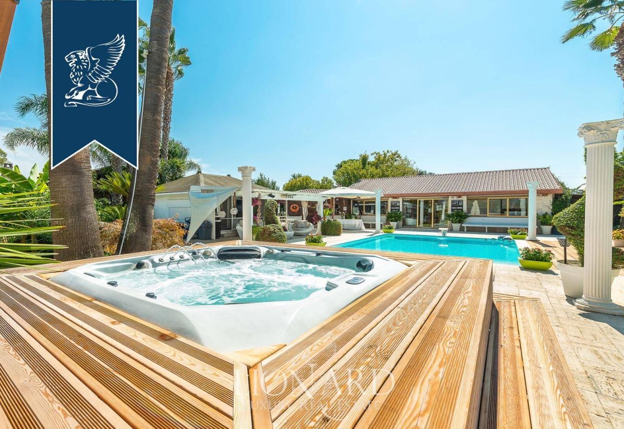 Вилла в Латина, Италия, 1 176 м² - фото 9