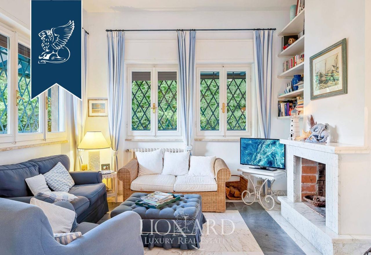 Вилла в Форте деи Марми, Италия, 170 м² - фото 9