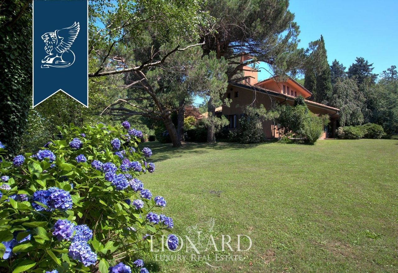 Вилла в Лекко, Италия, 500 м² - фото 9