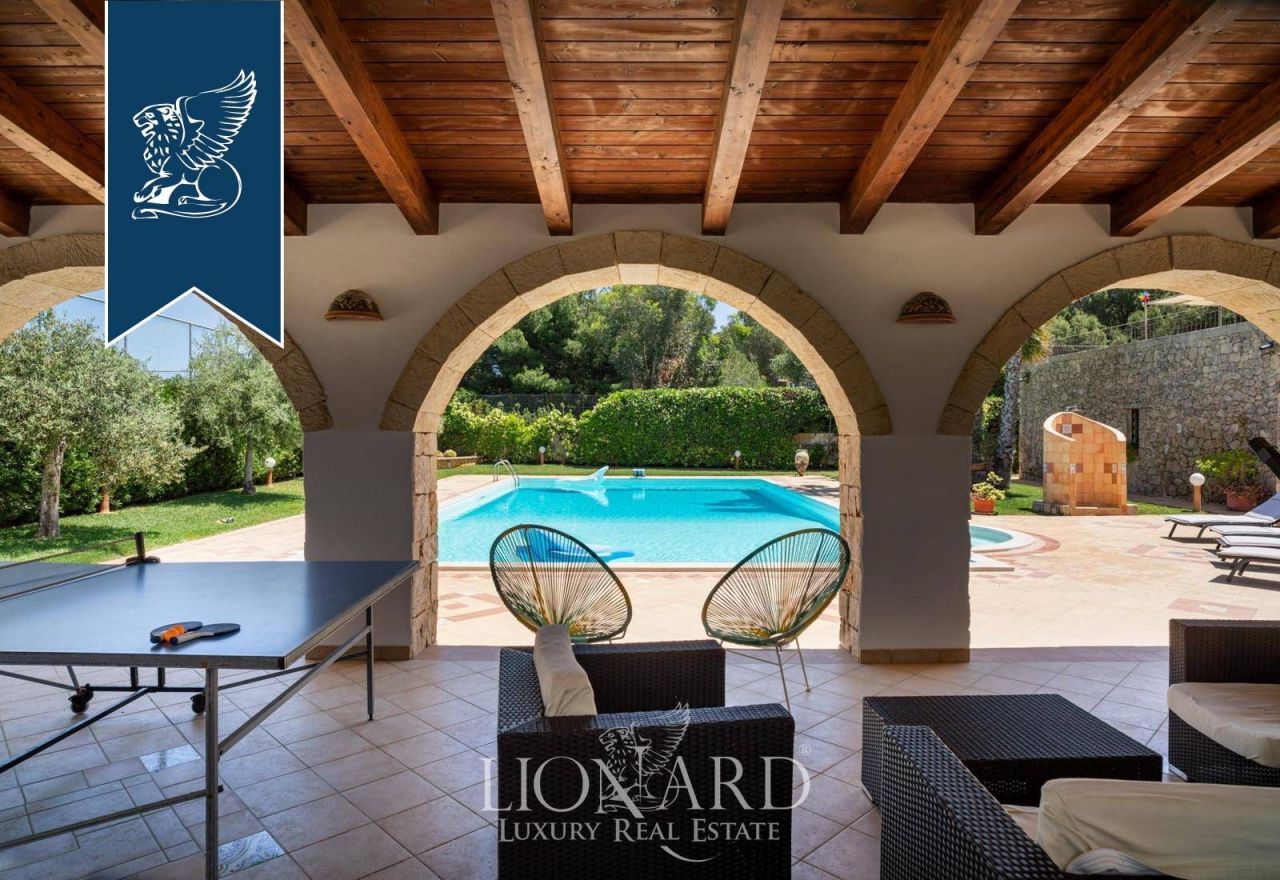 Вилла в Сиракузах, Италия, 180 м² - фото 8