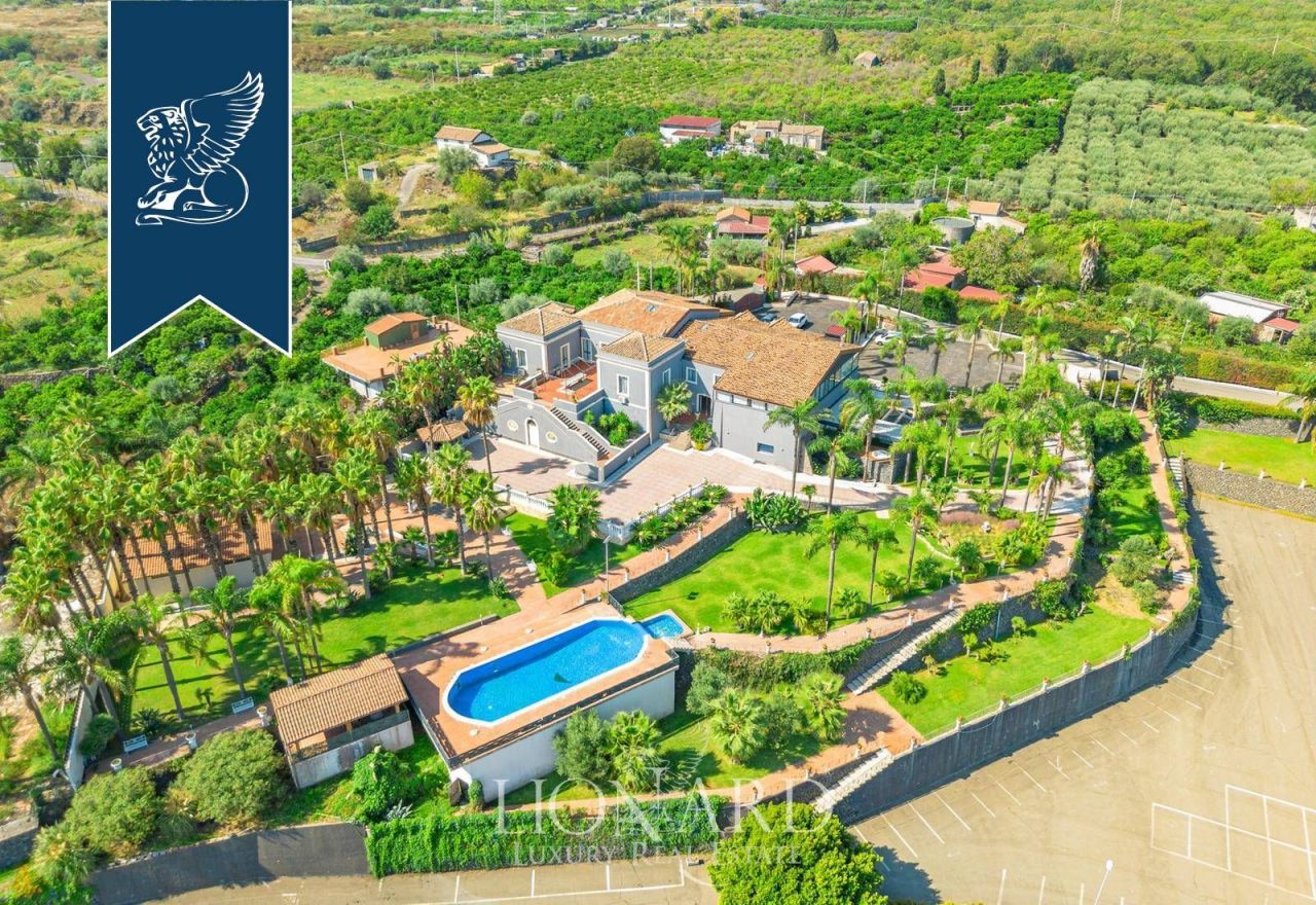 Вилла в Ачиреале, Италия, 1 800 м² - фото 8