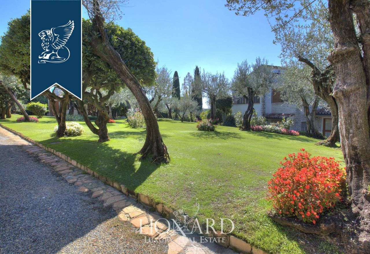 Вилла в Сирмионе, Италия, 570 м² - фото 8