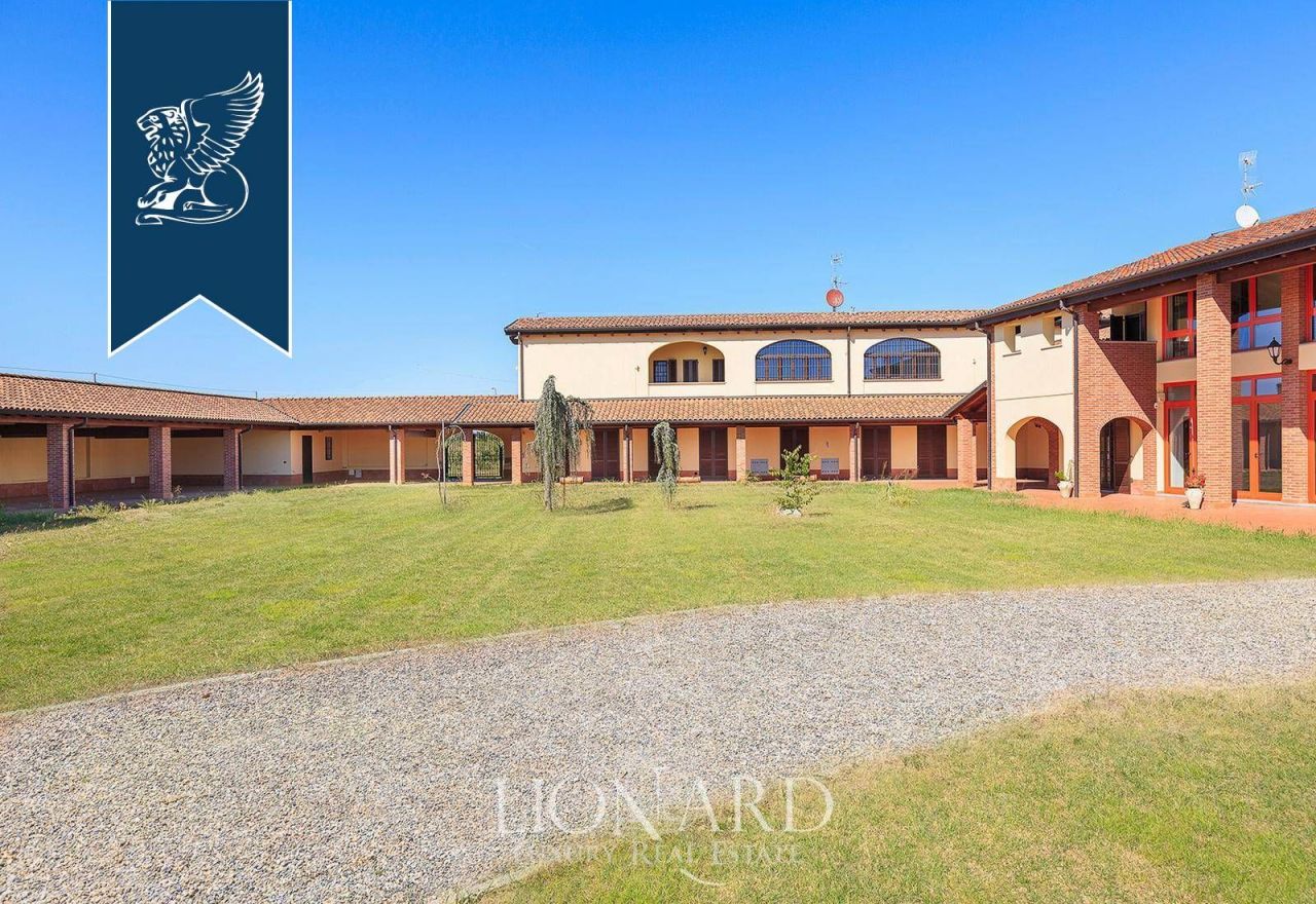 Вилла в Милане, Италия, 3 001 м² - фото 8