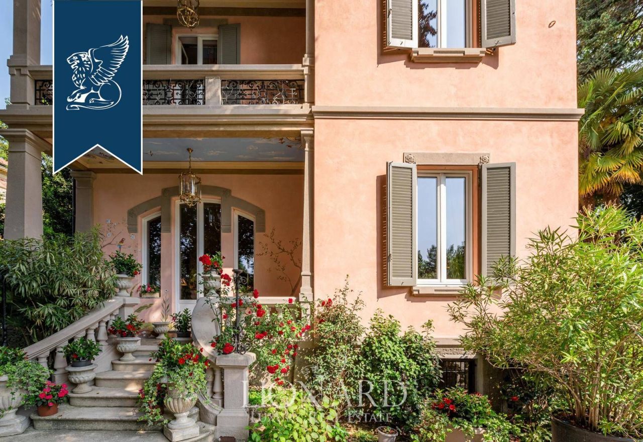 Вилла в Комо, Италия, 500 м² - фото 8