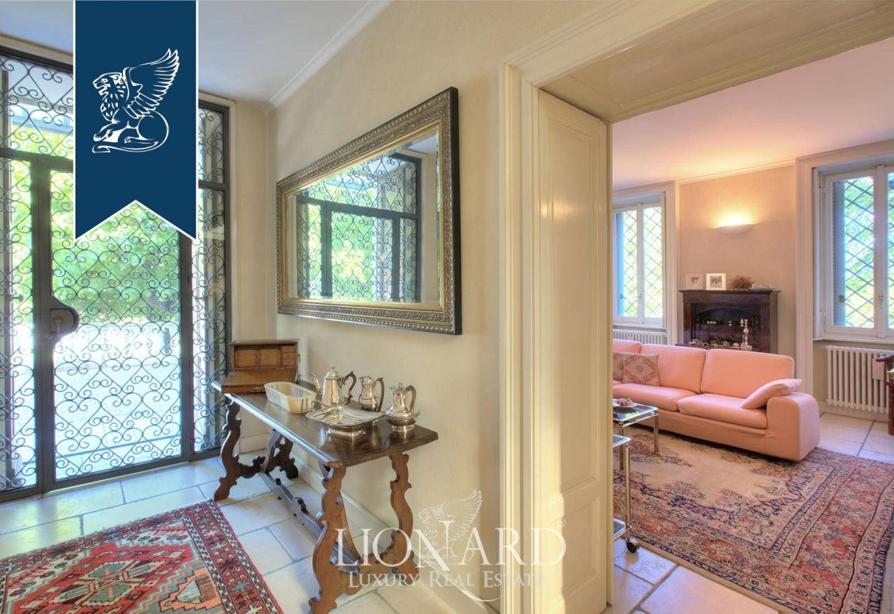 Вилла в Варесе, Италия, 550 м² - фото 8