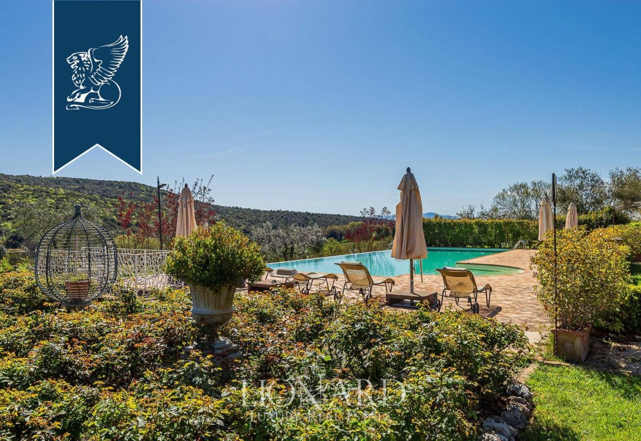 Вилла в Терни, Италия, 1 500 м² - фото 8