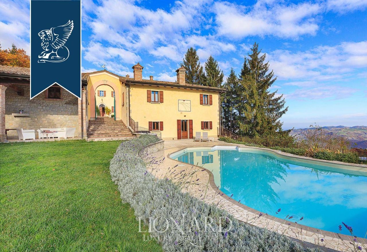 Вилла в Модене, Италия, 1 200 м² - фото 8