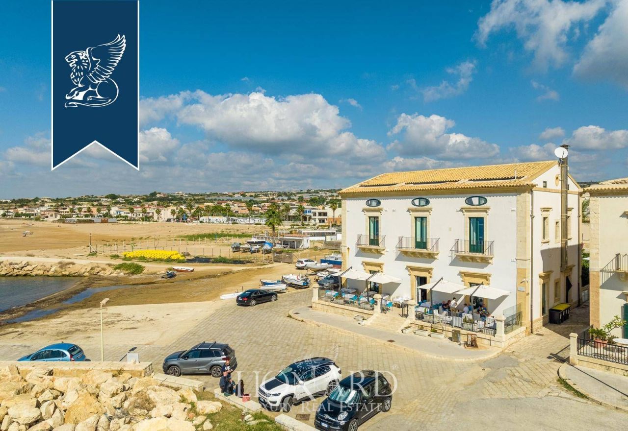 Отель, гостиница в Рагузе, Италия, 2 000 м² - фото 8