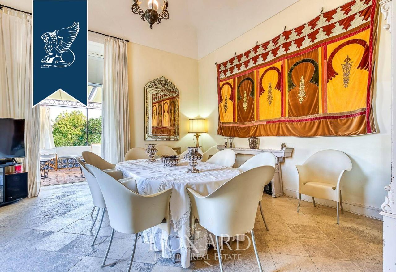 Отель, гостиница в Неаполе, Италия, 650 м² - фото 8