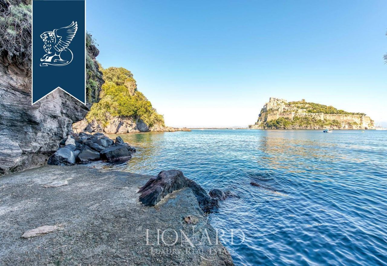 Вилла в Искье, Италия, 450 м² - фото 8