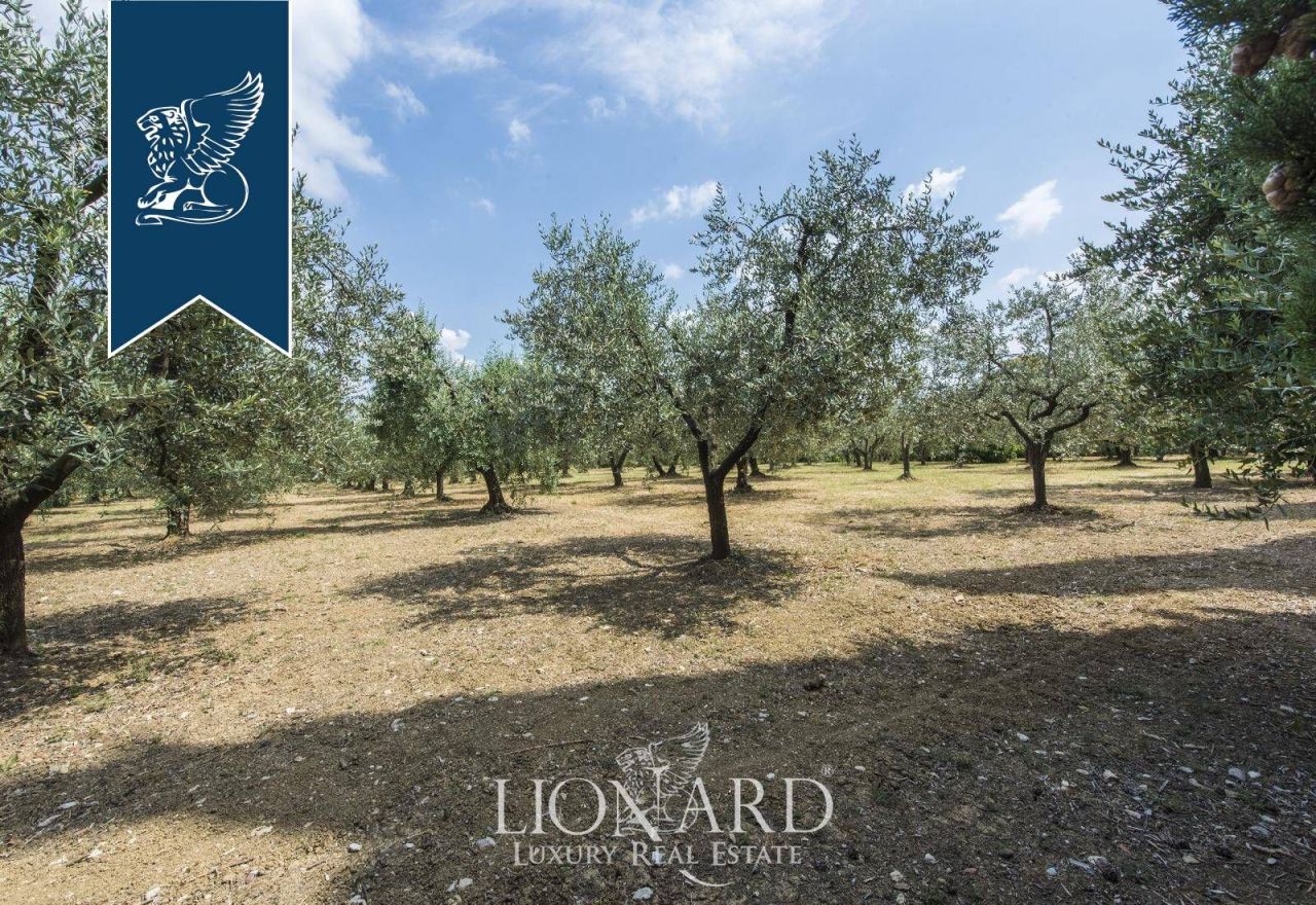 Вилла в Прато, Италия, 1 000 м² - фото 9