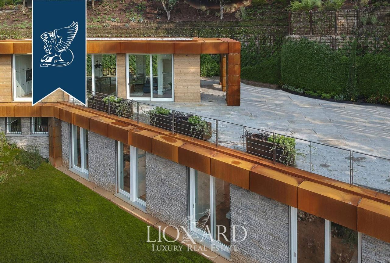 Вилла в Паденге-суль-Гарде, Италия, 400 м² - фото 8