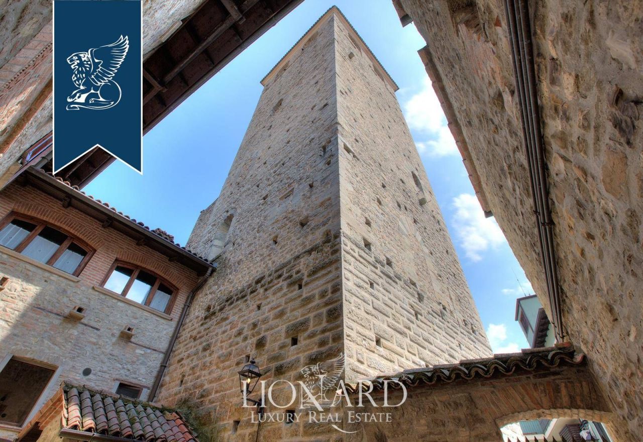 Замок в Варци, Италия, 12 358 м² - фото 9