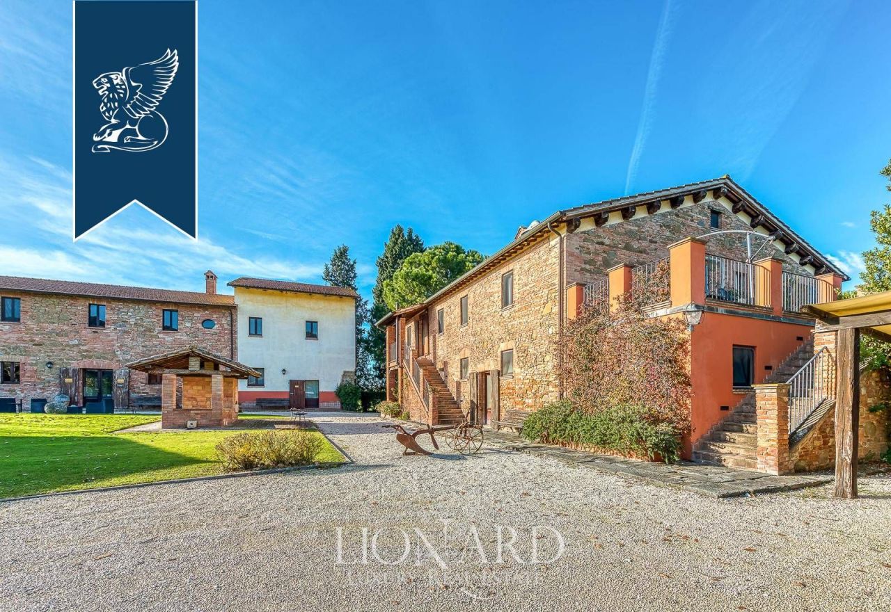 Ферма в Беттоне, Италия, 1 900 м² - фото 9