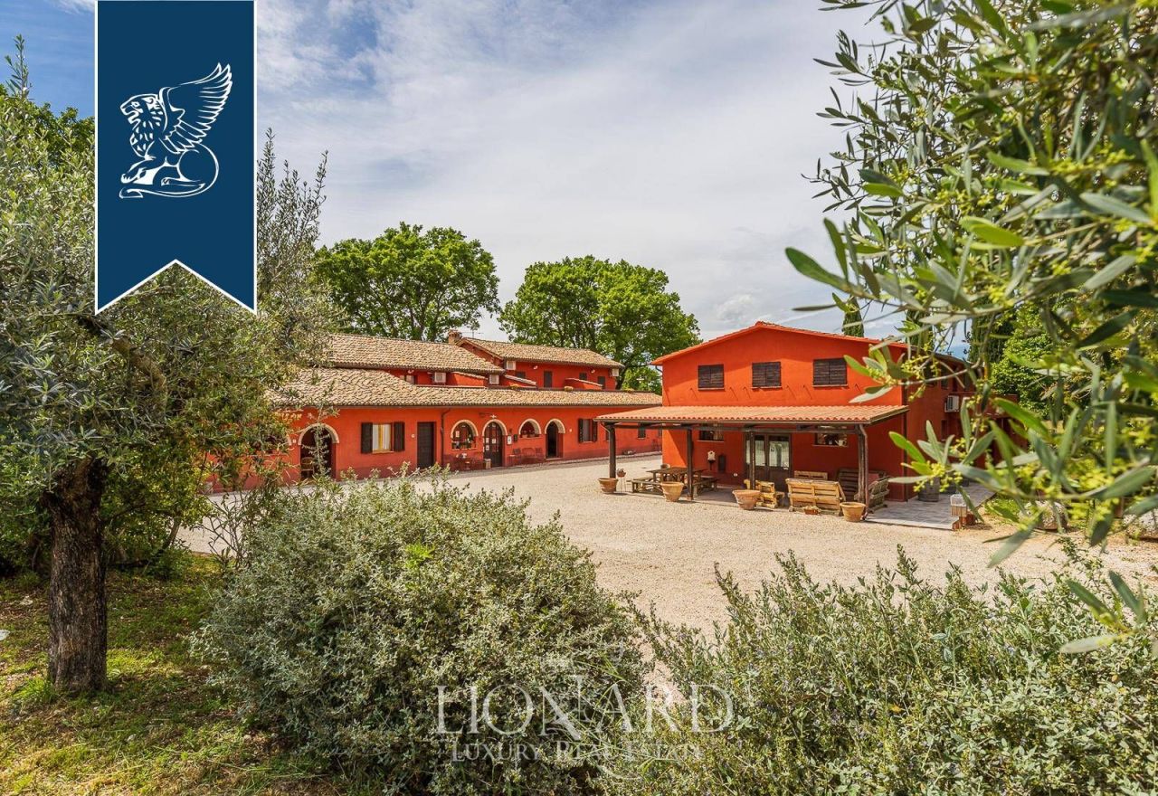 Ферма в Сполето, Италия, 1 064 м² - фото 10