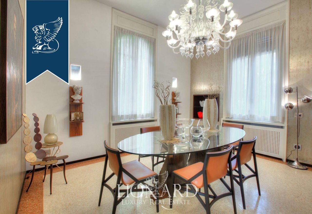 Вилла в Павии, Италия, 550 м² - фото 10