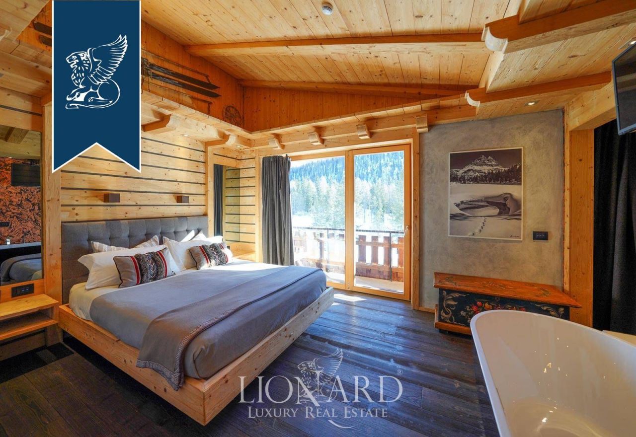 Отель, гостиница в Беллуно, Италия, 1 200 м² - фото 10